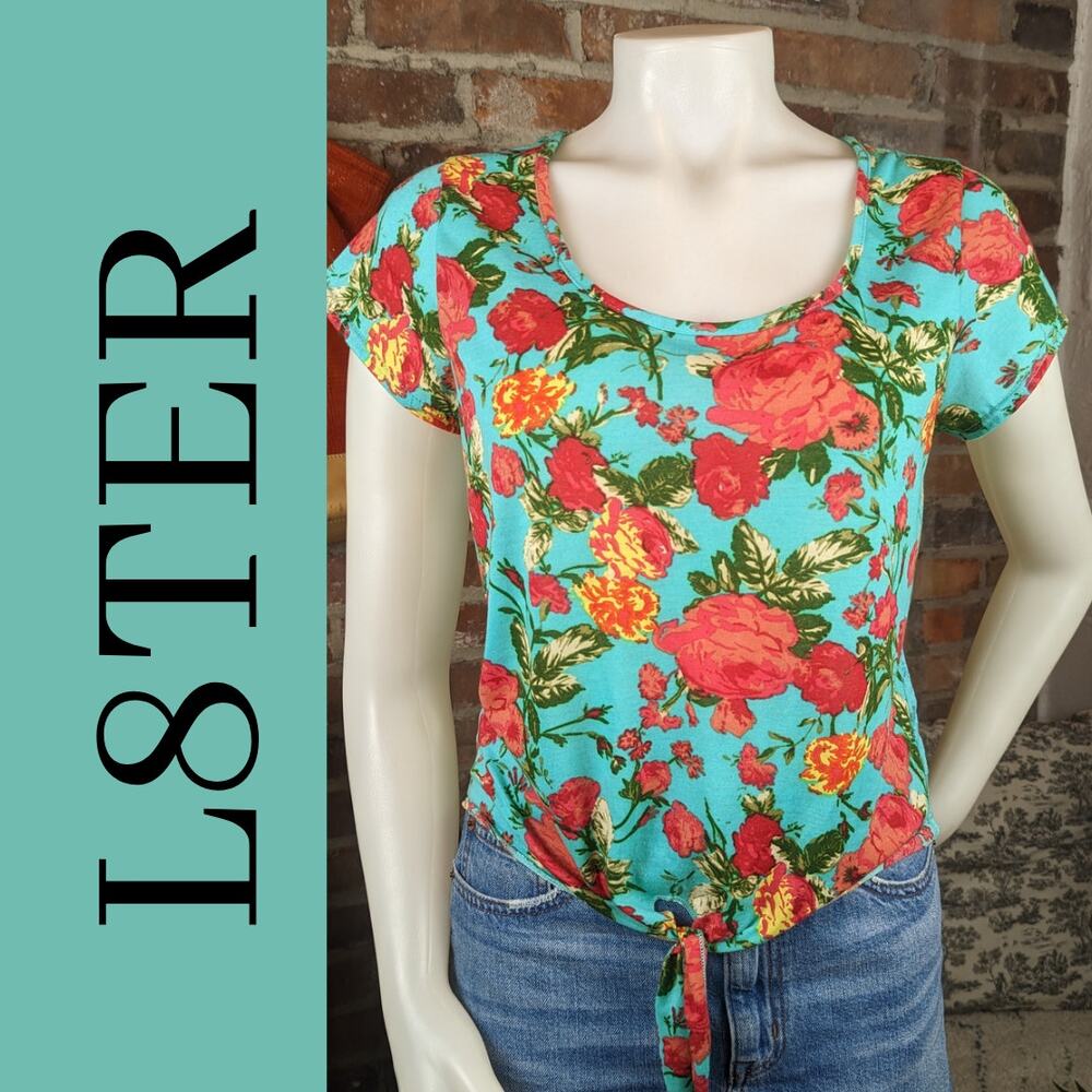 L8TER Crop Top Medium Aqua Red Floral Lace Tie Front Boho Hippie Short Sleeve